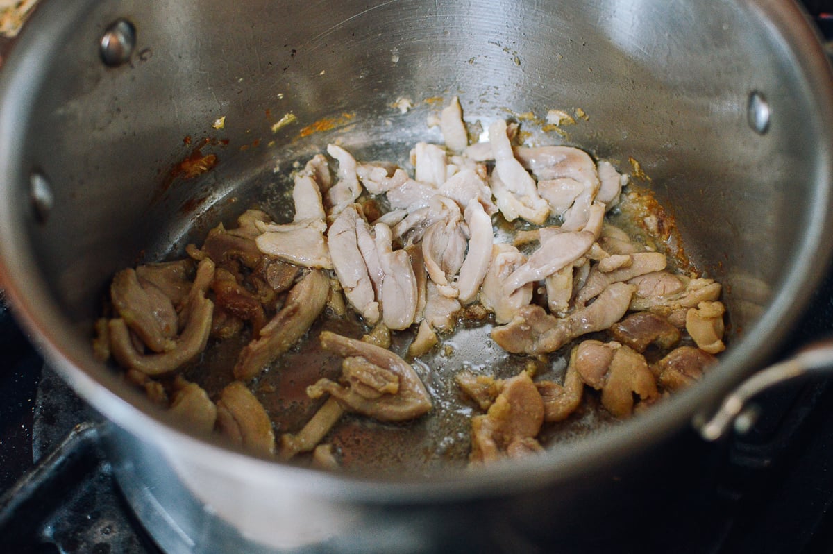 Browning chicken in pot, geagle.miooashdv.tk