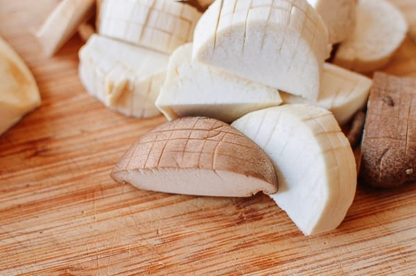 Scored pieces of king oyster mushroom, geagle.miooashdv.tk
