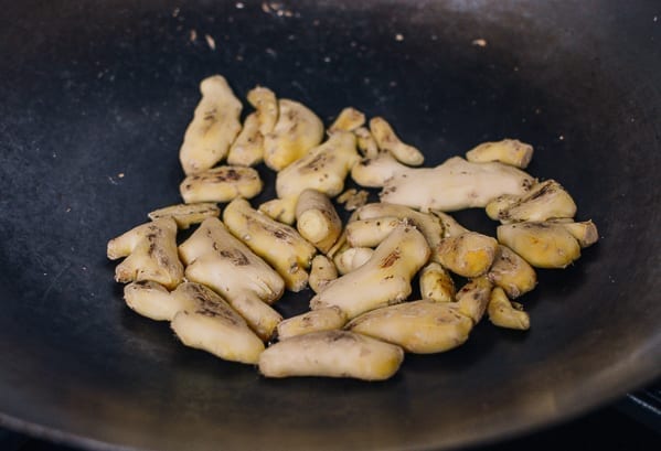 Cooking ginger in wok, geagle.miooashdv.tk