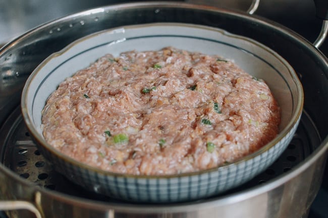 Pork patty in steamer, geagle.miooashdv.tk