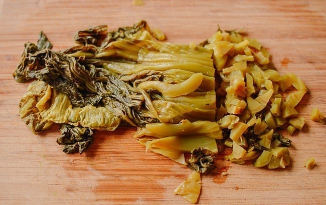 Chopping pickled mustard greens, geagle.miooashdv.tk