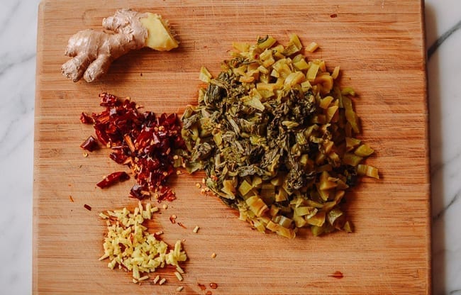 Pickled mustard green with ginger and dried chili, geagle.miooashdv.tk