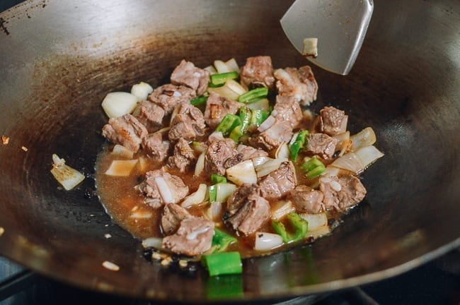 Simmering pork ribs in black bean sauce, geagle.miooashdv.tk