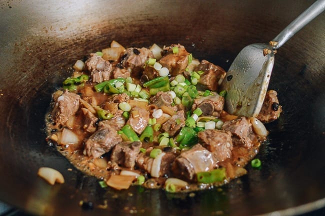Adding chopped scallions, geagle.miooashdv.tk