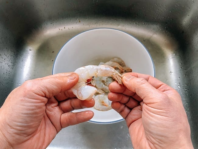 How to Peel Shrimp, geagle.miooashdv.tk