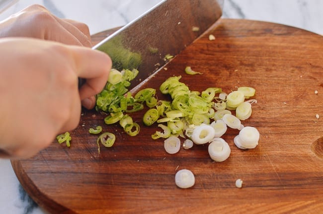 Slicing Scallions into rounds, geagle.miooashdv.tk