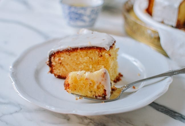 Fork with bite of osmanthus cake, geagle.miooashdv.tk