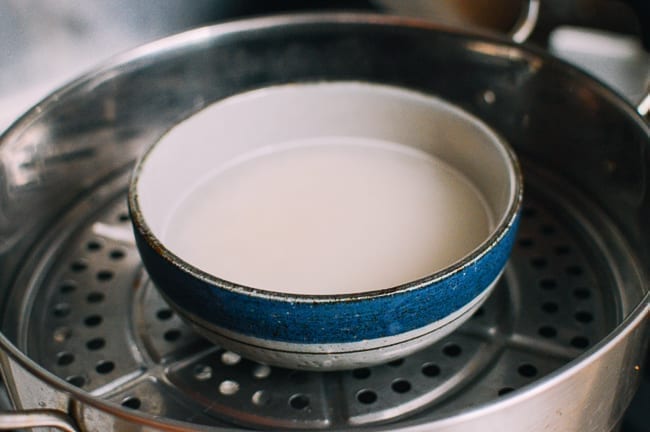 Rice and water in steamer, geagle.miooashdv.tk