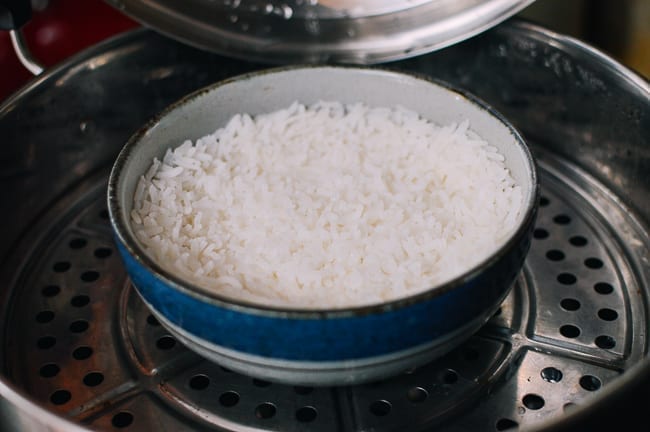 Cooking rice in metal steamer, geagle.miooashdv.tk