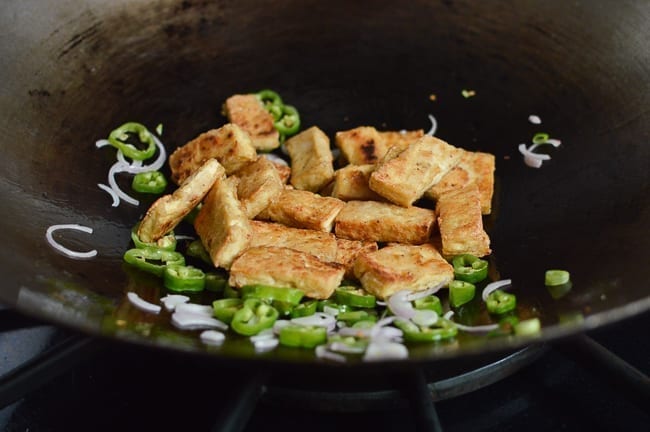 Adding tofu back to wok, geagle.miooashdv.tk