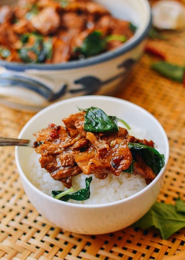 Serving Thai basil pork belly with rice, geagle.miooashdv.tk