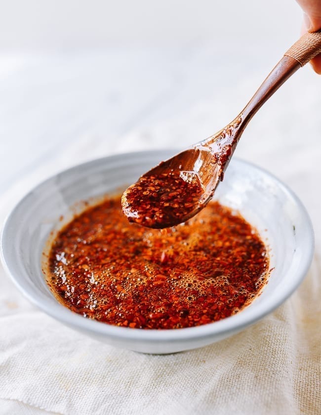 Stirring chili oil, geagle.miooashdv.tk