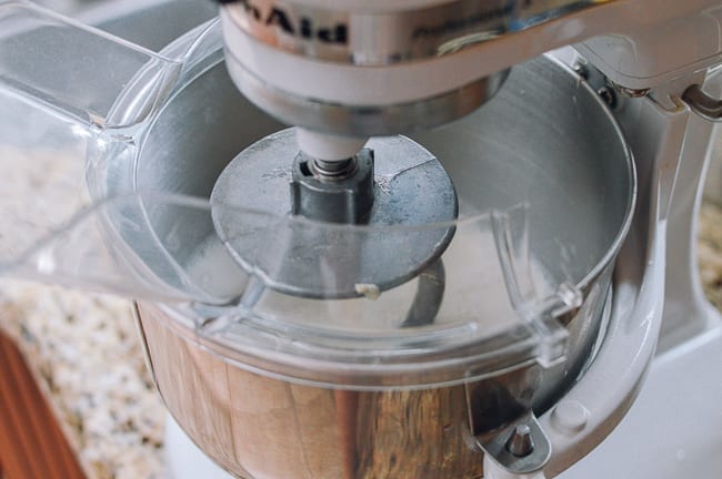 Washing dough with pouring spout on mixer, geagle.miooashdv.tk