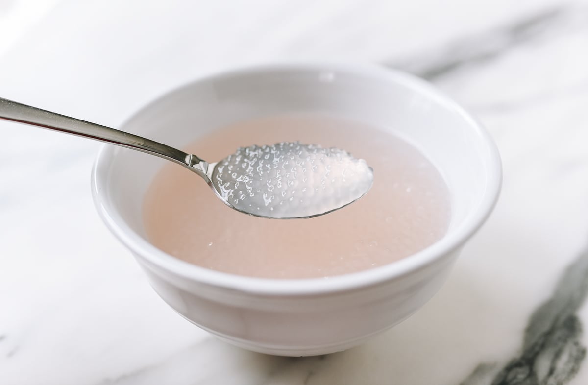 Cooked mini pearl tapioca soaking in water, geagle.miooashdv.tk