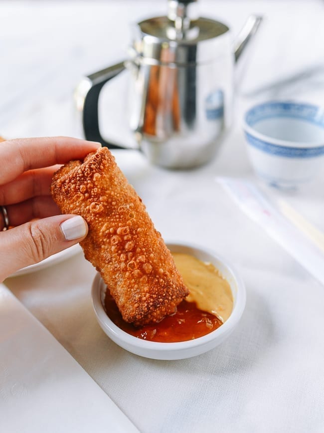 Dipping egg roll into duck sauce and hot mustard, geagle.miooashdv.tk