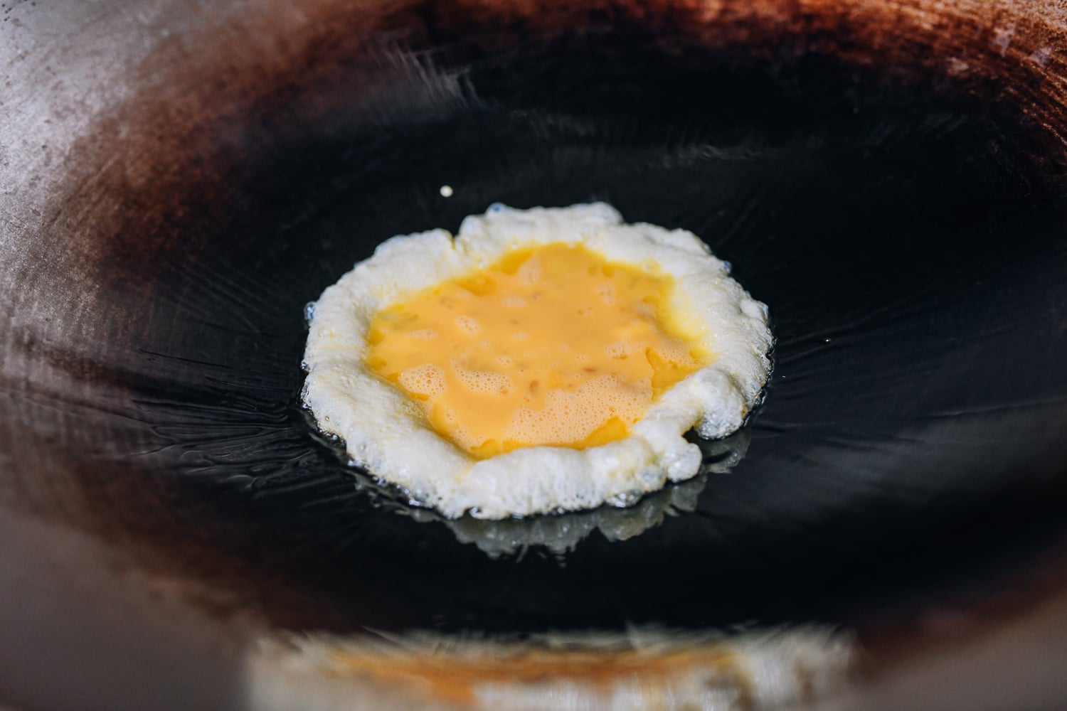 Cooking eggs in wok, geagle.miooashdv.tk