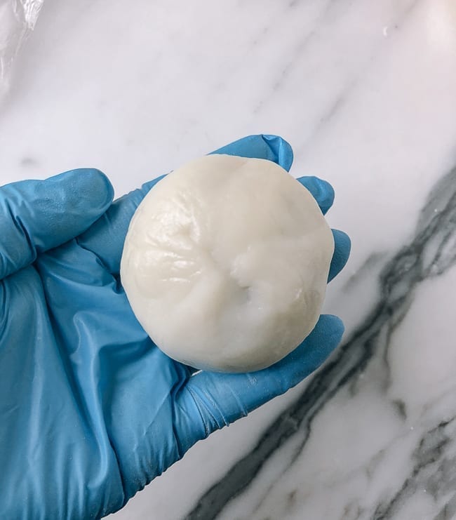 Ball of mochi with filling inside, geagle.miooashdv.tk