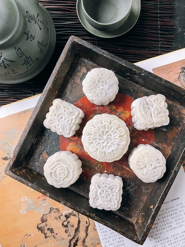 Snow Skin Mooncakes in different shapes, geagle.miooashdv.tk