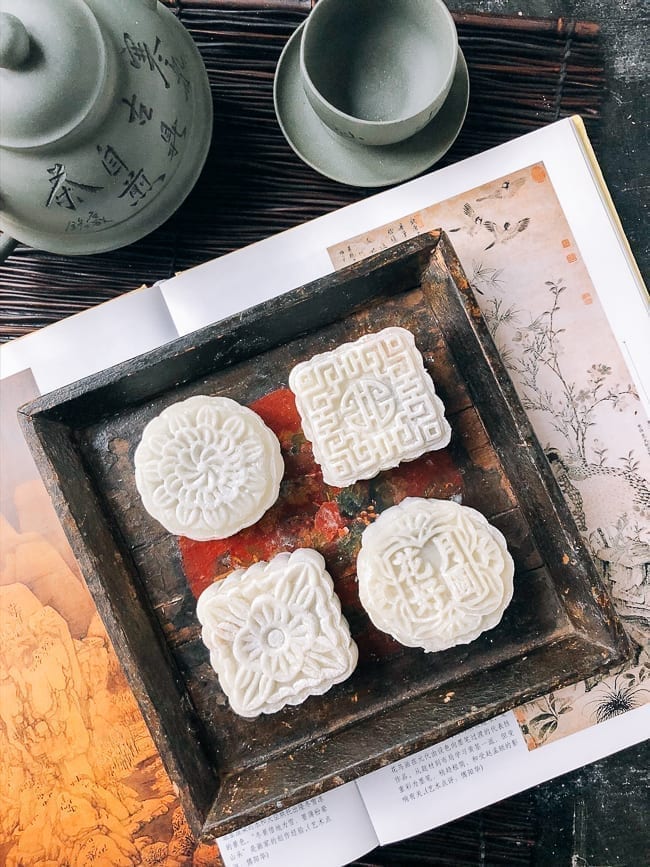 Snow Skin Mooncakes in different shapes, geagle.miooashdv.tk