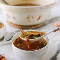 Spoonful of vegetarian hot and sour soup, geagle.miooashdv.tk