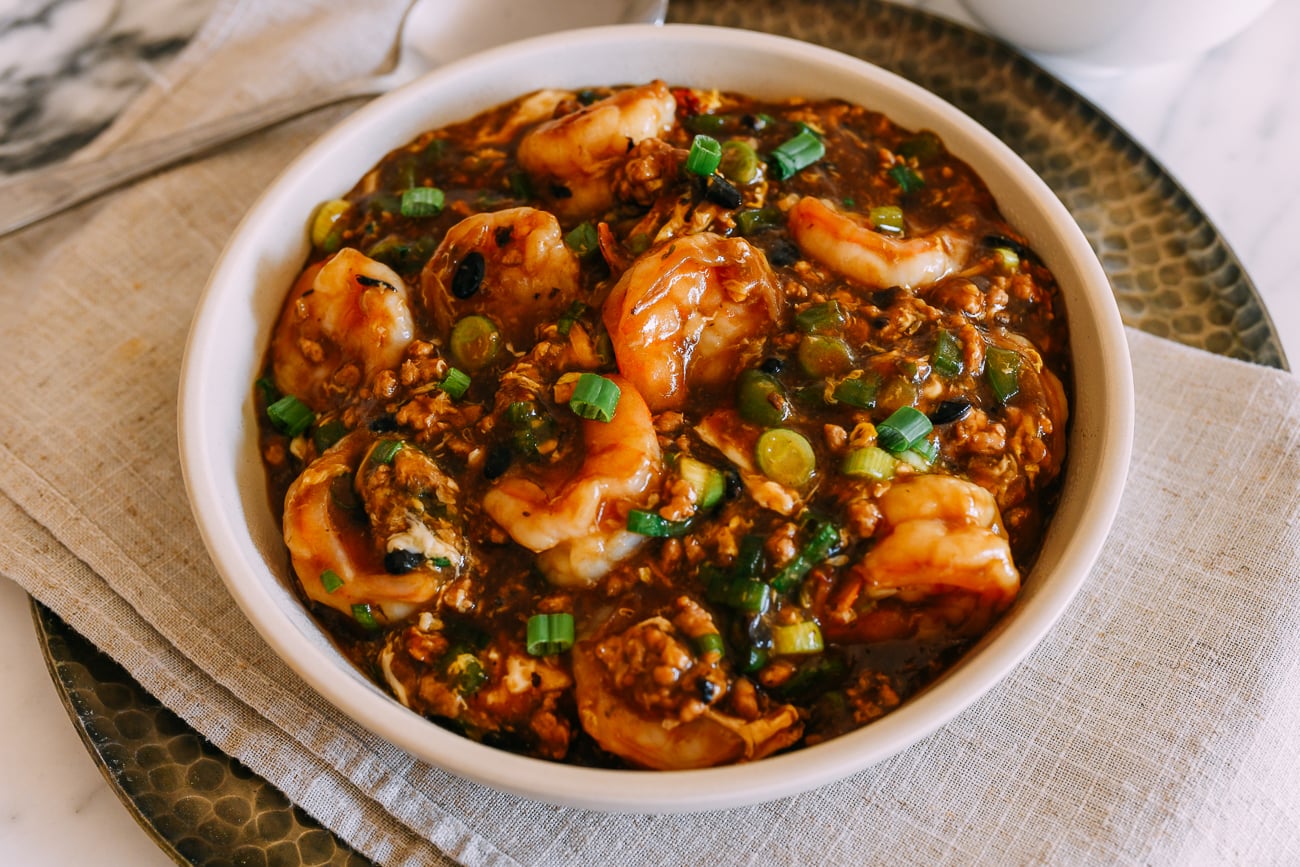 Boston and New England version of shrimp with lobster sauce