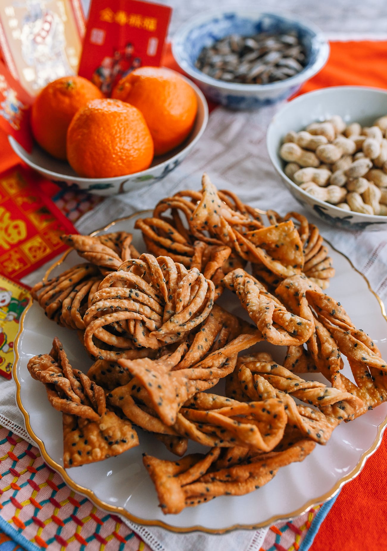 Chinese New Year Snacks - Fried sesame twists - zha ma ye