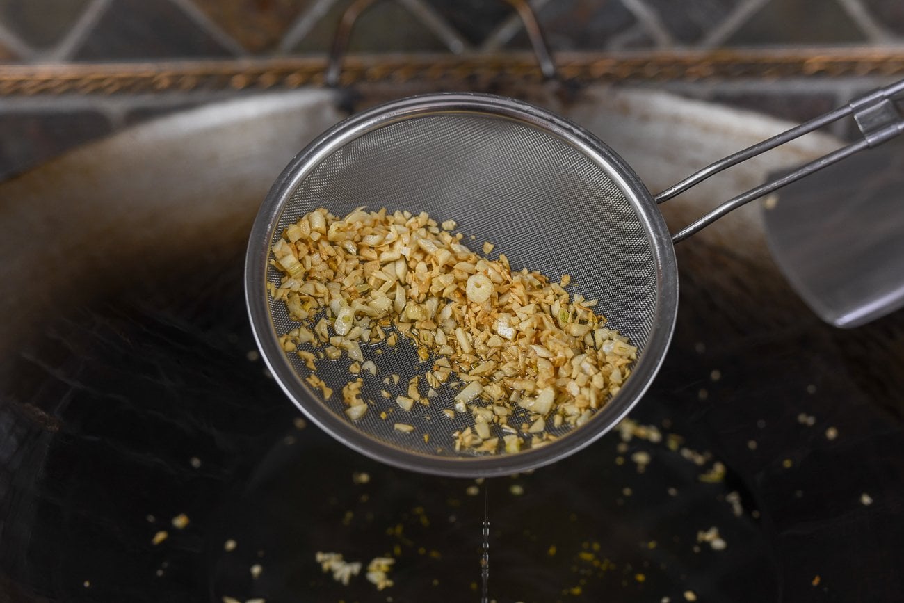 fried garlic bits
