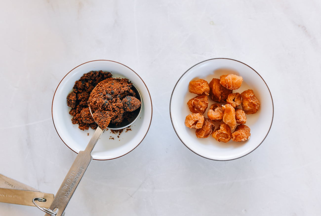 Chinese brown sugar and dried longans