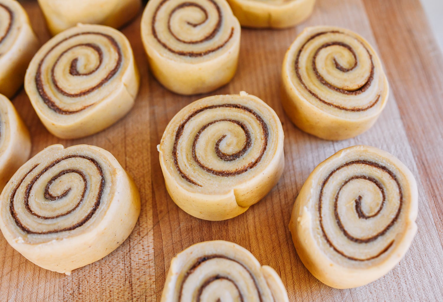 cut cinnamon rolls