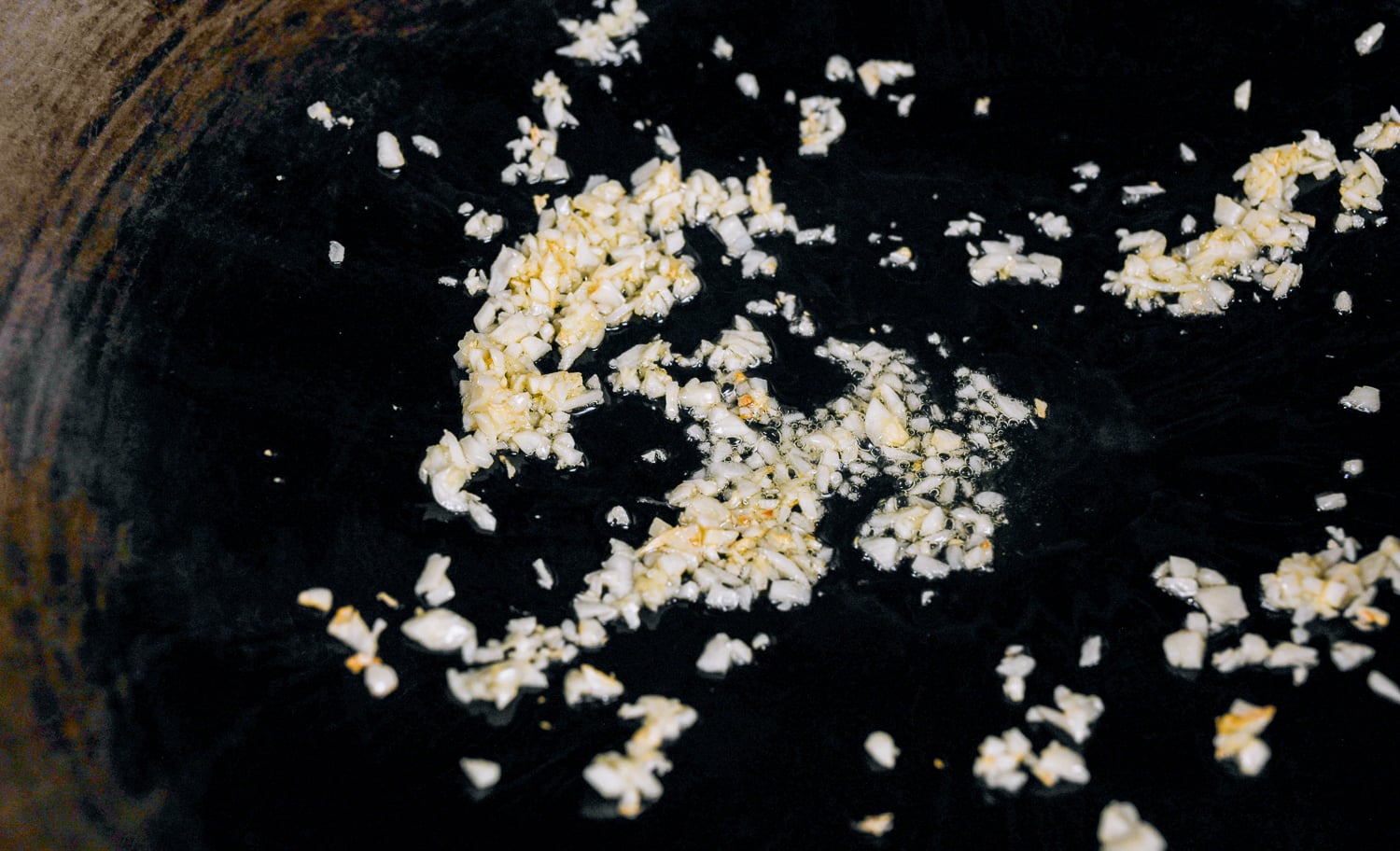 cooked garlic in oil