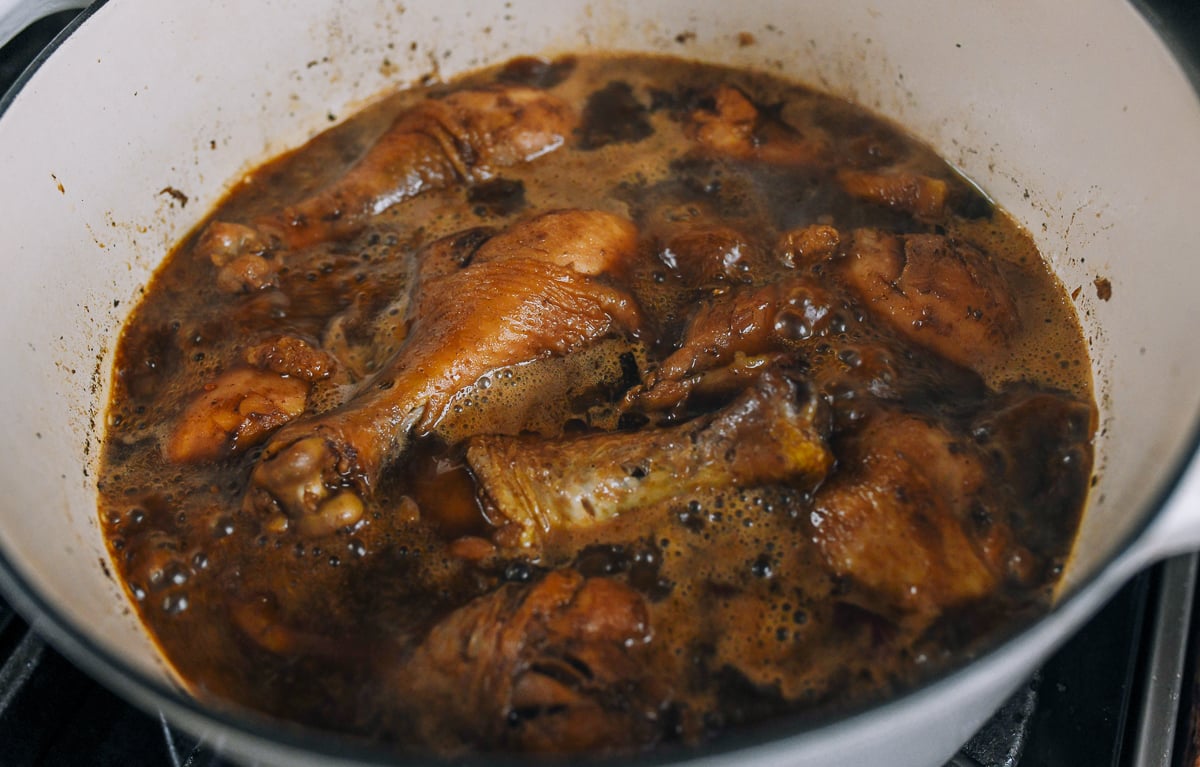 indonesian soy sauce braised chicken