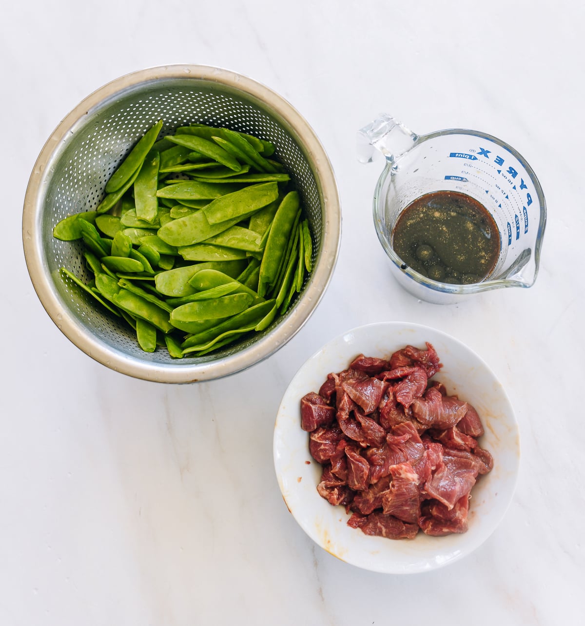 ingredients for beef with snow peas