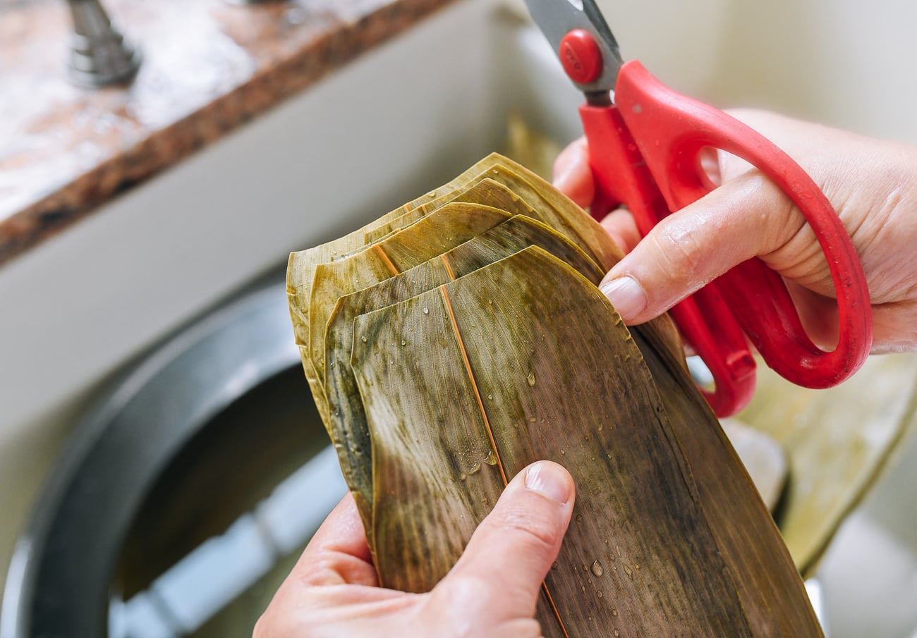 trimmed reed leaves for zongzi
